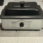 Vintage Nesco 4QT Roaster Oven. Fixed Price $29.99.