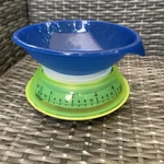 Tupperware Healthy Basics Kitchen Scale With Bowl 5066A-1. Fixed Price $12.00.