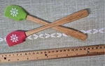 Lot Of 2 Pampered Chef Bamboo Snowflake Spoons / Scrapers Green &. Fixed Price $22.00.