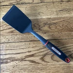 Farberware Black Nylon Spatula Turner Flipper Kitchen Utensil Silicone Handle. Fixed Price $9.99.