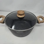 Country Kitchen Stockpot Unisex Os Black Excellent Wood Look Handles Nonstick. Fixed Price $22.88.