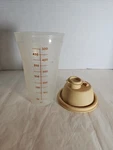Tupperware 844-25 Quick Gravy Drink Mixer Blender Shaker Almond Pc. Fixed Price $8.95.