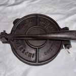Restored Press 6.5 Cast Iron Tortilladora By Imperial Seasoned. Fixed Price $32.99.