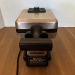Waring Pro Belgian Waffle Maker 4 Slice Black Stainless Steel WMK250SQ Works. Fixed Price $45.00.