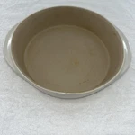 Pampered Chef Family Heritage Stoneware 8" Round Mini-baker Vanilla Glazed Usa. Fixed Price $21.47.