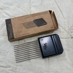 The Pampered Chef Hold 'n Slice #1101 Cook Kitchen Tool In Box. Fixed Price $9.99.