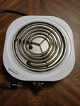 Brentwood TS-321W 1,000-WATT Single Electric Burner (white). Fixed Price $14.89.