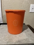 Anchor Hocking Vintage Tupperware Tub With Sunburst Lid. Made The Usa. Fixed Price $15.00.