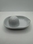 Bia Cordon Bleu White Porcelain Citrus Lemon Juicer / Squeezer. Fixed Price $15.00.