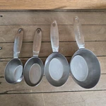 Oneida 18/8 Oval Stainless Steel Measuring Cup Set Of 4 Kitchen Tools. Fixed Price $28.00.