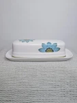 Noritake Progression Up-sa Daisy Covered Butter Dish. Fixed Price $44.97.