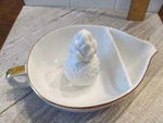 Lilly Pulitzer X Target Limited Edition Porcelain Pineapple Juicer White / Gold. Fixed Price $12.99.