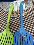 2X Cuisinart Skimmer Lift Strain Sits Flat Soft Grip Handle Blue & Green. Fixed Price $29.97.