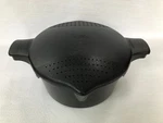 Pampered Chef Large Micro-cooker Microwave Pan Steamer CUP/2QT Lid #2778 Black. Fixed Price $13.95.