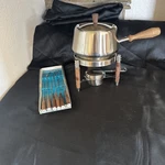 Northland Oneida Stainless Steel Fondue Pot 6 Pieces Fork Set Wood Handle. Fixed Price $30.00.