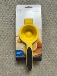 Mainstays Heavy Duty Diecast Yellow Lemon/lime Manual Juicer And Squeezer. Fixed Price $12.99.