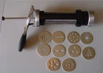 Wilton Cookie Pro Ultra Press Shapes Attachable Disc Storage Case 2104-4002. Fixed Price $20.00.