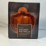 Williams Sonoma Pumpkin Pocket Mold Pastry Mini Hand Pies Thanksgiving Fall. Fixed Price $9.99.