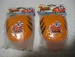 2-OLD School 2005 Kelloggs Tiger Power Paw Shape Plastic Snack Cereal Containers. Fixed Price $19.99.