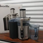 Breville BJE510XL The Fountain Multi Speed Juicer Works Great!. Fixed Price $59.95.