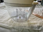 Pampered Chef Gravy Separator #1188 32 Oz Measuring Cup & Strainer. Fixed Price $11.00.
