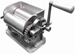 5" Cutter Aluminum Monarca Manual Flower Corn Tortilla Maker Roller Press (used). Fixed Price $109.99.