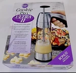 Wilton Cookie Pro Ultra Ii Vintage Press - 12 + 4 Bonus Discs New. Fixed Price $17.00.