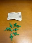 Pampered Chef Cob Nob Corn Holders Green #2455 Plastic Set Of 8 Nice. Fixed Price $7.99.