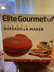 Quesadilla Maker Elite Gourmet Fiest. Model EQD-118. Fixed Price $65.00.