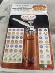 Marcato Atlas Vintage Biscuits Cookie Press 4 Tips And 20 Discs -. Fixed Price $24.99.