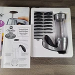 Wilton Cookie Pro Ultra Ii Boxed Soft Grip W/16 Shape Discs Press Baking. Fixed Price $21.95.