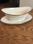 Lenox Solitaire Ivory Gravy Boat W/ Attached Underplate Free Shipping. Fixed Price $79.00.
