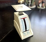 American Family Diet Scale Vintage Grams Ounces Kitchen 4.25". Fixed Price $15.00.
