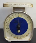 1971 Rustic Farmhouse Pelouze Lb. Scale YG-425 Vintage Grannycore. Fixed Price $22.95.