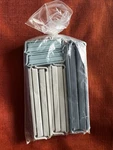 Pampered Chefplastic Gray Blue Twist-it Clip Set. Fixed Price $15.00.