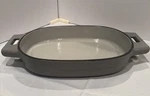 Pampered Chef 2 Quart Enameled Cast Iron Baker Casserole Pan Cookware Nwot. Fixed Price $26.00.