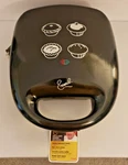 Electric And Pie Maker Nonstick Plates Emeril By T-fal Bakes 4 Cakes Black. Fixed Price $19.78.