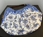 The Pioneer Woman Blue Floral Gingham Shoulder Bag With Magnetic Snap, Pockets. Fixed Price $12.00.