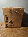 Pampered Chef Ice Shaver #2940 Snowcone 3 Containers & Lids W/ Box. Fixed Price $14.99.