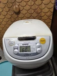 Tiger JBV-S18U 10-CUP Microcomputer Controlled 4-IN-1 Rice Cooker (white). Fixed Price $39.00.