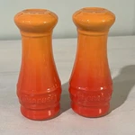 Le Creuset Salt And Pepper Shakers Stoneware Flame Ombre Of 2. Fixed Price $24.99.