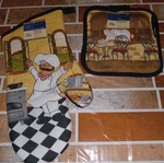 Kitchen Decor From Home Collections Pot Holders And Oven Mit. Fixed Price $8.00.