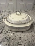Noritake Oval Covered Vegetable Dish With Lid Floral Pattern. Fixed Price $50.00.