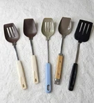5 Pc Vintage Utensil Set White And Pink As Is** Kitchen Tools. Fixed Price $24.00.