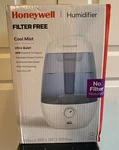 New Unopened Box-honeywell Cool Mist Ultrasonic Humidifier HUL535W, White. Fixed Price $63.95.