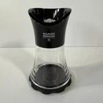 Kuhn Rikon Vase Spice Grinder Salt Pepper Mill Black Swiss Design 6" Tall. Fixed Price $24.00.