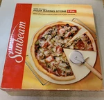 Sunbeam 3-PIECE Pizza Baking Stone Set, Nib. Fixed Price $34.99.