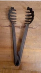Tupperware Pasta Tongs Claw Grabber Kitchen Cooking Utensil Black #4229 New. Fixed Price $8.46.