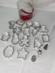 Wilton 18-PIECE Cookie Cutter Set Metal Holiday Winter Baking Bucket. Fixed Price $10.99.