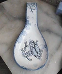 *inhomestylez 2019 Hand Painted Chesapeake Bay Blue Crab Design Spoon Rest. Fixed Price $16.00.